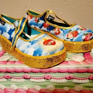 Hot Chocolate platform shoes with gold sequin detail size 8